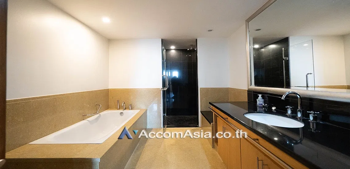 picture 🔼🔽 AccomA 📩 Bright corner condominium with full city view (1521077) - 9/10