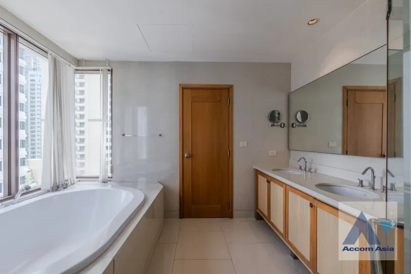picture 🔼🔽 AccomA 📩 Bright high-floor condo with bay windows and full skyline views at The Emporio Place (AA34704)  - 15/20