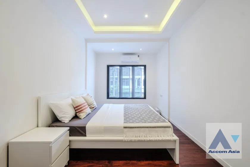 picture 🔼🔽 AccomA 📩 Newly renovated and fully furnished townhouse for rent in Sukhumvit, Bangkok near BTS Phra khanong (AA41379) - 12/19
