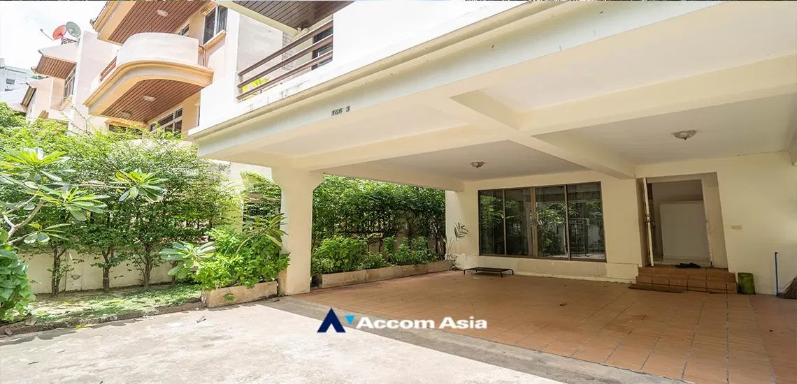 picture 🔼🔽 AccomA 📩 Spacious 4-storey house with parking and private corner yard (AA22965) - 6/20