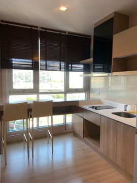 📌 rent Rhythm Sathorn 200 m. BTS Saphan Taksin near ICONSIAM OK Line : 0886060125
