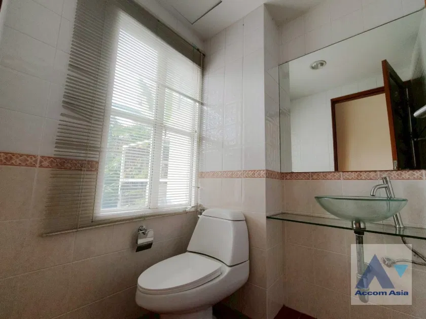 รูป 🔼🔽 AccomA 📩 House for rent in the heart of Thonglor in private compound at  Baan Klang Krung Thonglor (AA42239) - รูปที่ 18/20
