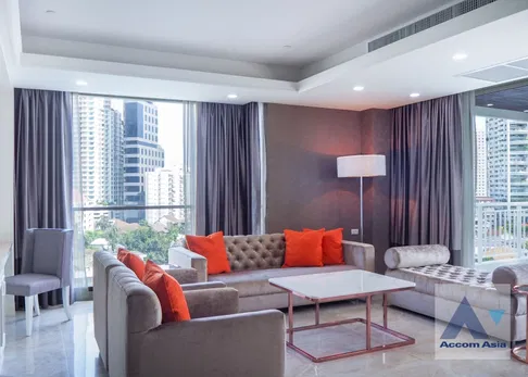 🔼🔽 AccomA 📩  3 BR Condominium @Wilshire (AA29566)
