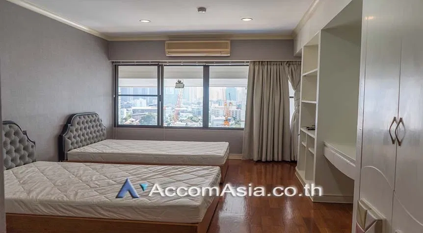 picture 🔼🔽 AccomA 📩 White-tone condo with open layout and city views at Le Raffine Sukhumvit 24(1514102) - 10/18
