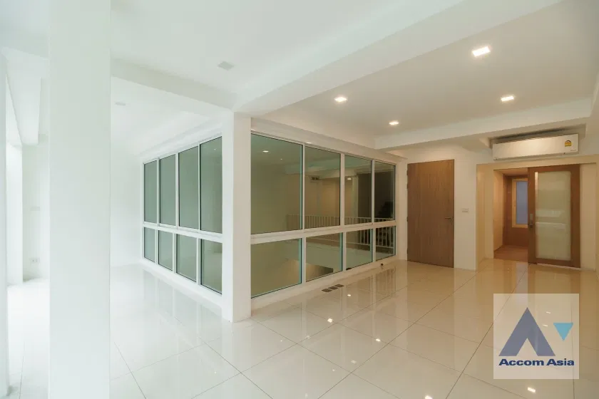 รูป 🔼🔽 AccomA 📩 Modern 3.5-Storey Home with Indoor Rooftop – Perfect for Living or Home Office - Near BTS (1715007) - รูปที่ 19/20