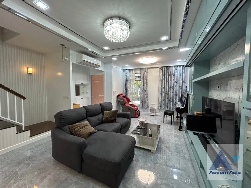 รูป 🔼🔽 AccomA 📩 Townhouse with cozy layout and shared rooftop (AA37335) - รูปที่ 1/20