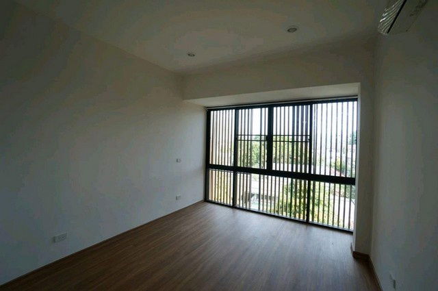 picture FOR RENT  OFFICE PROPERTY  80000 BAHT per MONTH - 7/8