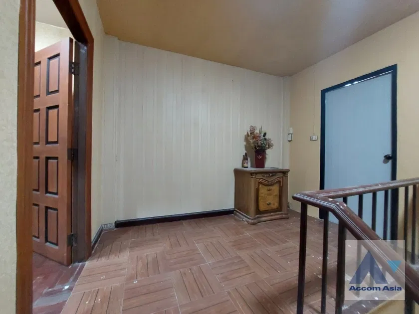 picture 🔼🔽 AccomA 📩  4 BR Townhouse in Phra Khanong Nuea (AA36700) - 13/16
