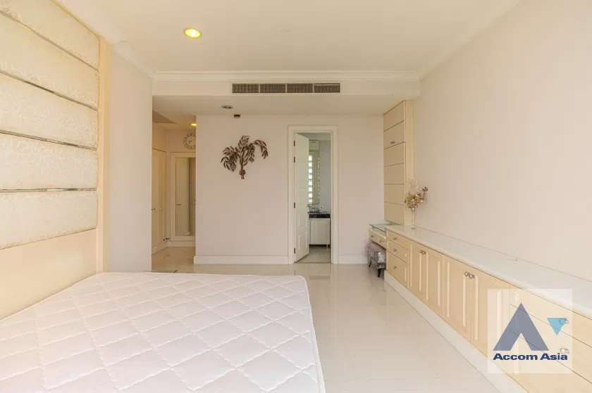 picture 🔼🔽 AccomA 📩 Luxury condo with modern charm at Royce Private Residences (AA37116) - 17/20