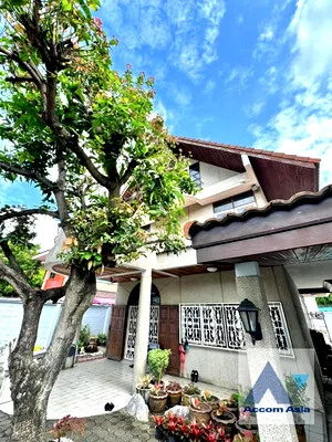 บ้านเดี่ยว เขตยานนาวา : 🔼🔽 AccomA 📩  4 BR House in Chong Nonsi (AA41671)