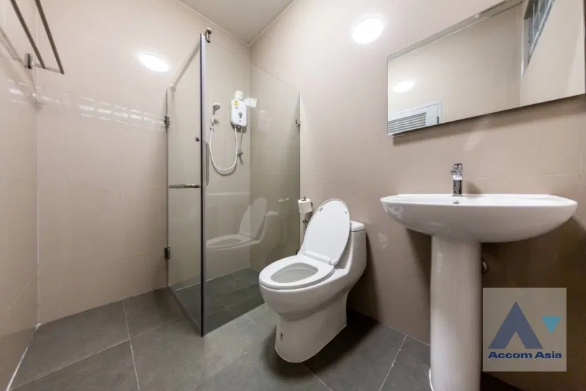 รูป 🔼🔽 AccomA 📩 Spacious townhouse with greenery and open-plan comfort in Sathorn - รูปที่ 12/15