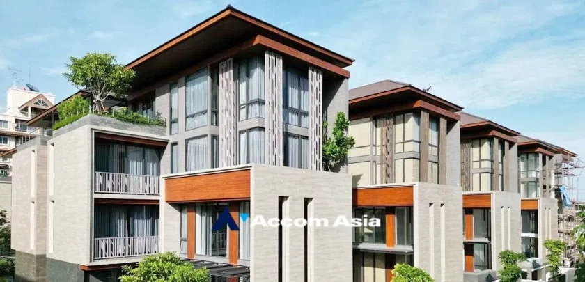 picture 🔼🔽 AccomA 📩 Striking Luxury Residence with Private Lift and Rooftop Garden (AA33334) - 1/16