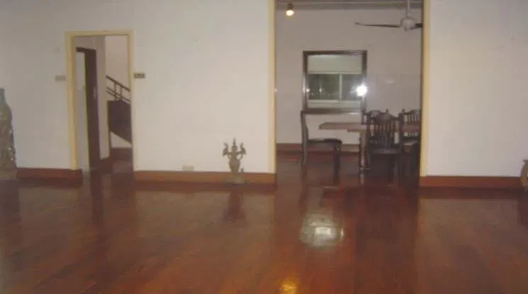 picture 🔼🔽 AccomA 📩  3 BR House in Thung Maha Mek (9006303) - 3/9