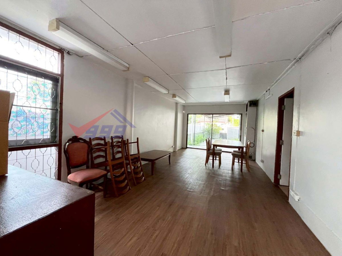 รูป ขายบ้านเดี่ยว 2 ชั้น พร้อมที่ดิน ซอยพัฒนาการ 52 - รูปที่ 5/10
