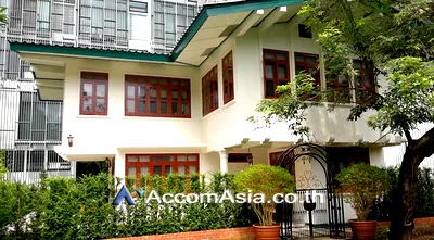 เช่าบ้านเดี่ยว เขตสาทร : 🔼🔽 AccomA 📩 Classic house with private pool and full entertainment zone (AA27817)