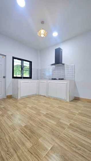 รูป ขายบ้านเดี่ยว 2 ชั้น หมู่บ้านสันติสุข ( บ้านสามัคคี ) พร้อมอยู่ ฟังก์ชั่นครบ ขนาดเริ่มต้น 62.4 ตร.ว. พร้อมโอน ต.พิชัย เมืองลำปาง - รูปที่ 12/14