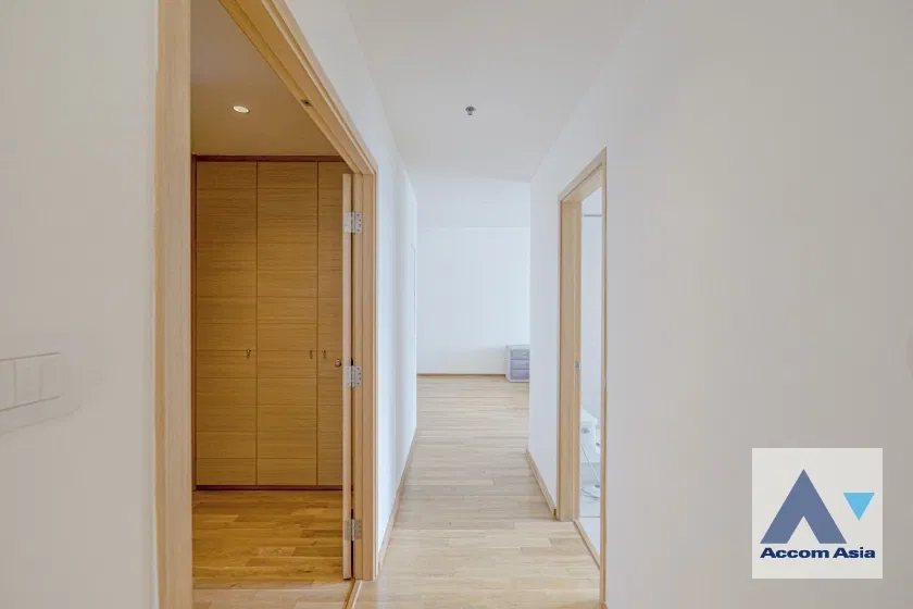 รูป 🔼🔽 AccomA 📩 Minimal-style condo with private pool in the Sathorn area (AA41025) - รูปที่ 9/20