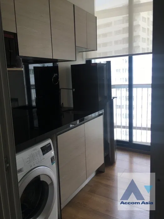 picture 🔼🔽 AccomA 📩 City-view condominium with parquet flooring at Park Origin Phrom Phong (AA44021) - 17/20