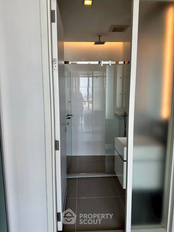 picture 1-BR Condo at The Room Sukhumvit 69 near BTS Phra Khanong (ID 2217304) - 12/14
