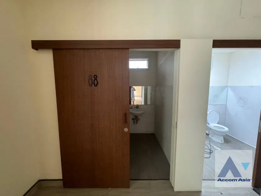 picture 🔼🔽 AccomA 📩 Calm and spacious house for rent in Phaholyothin (AA41641) - 10/14