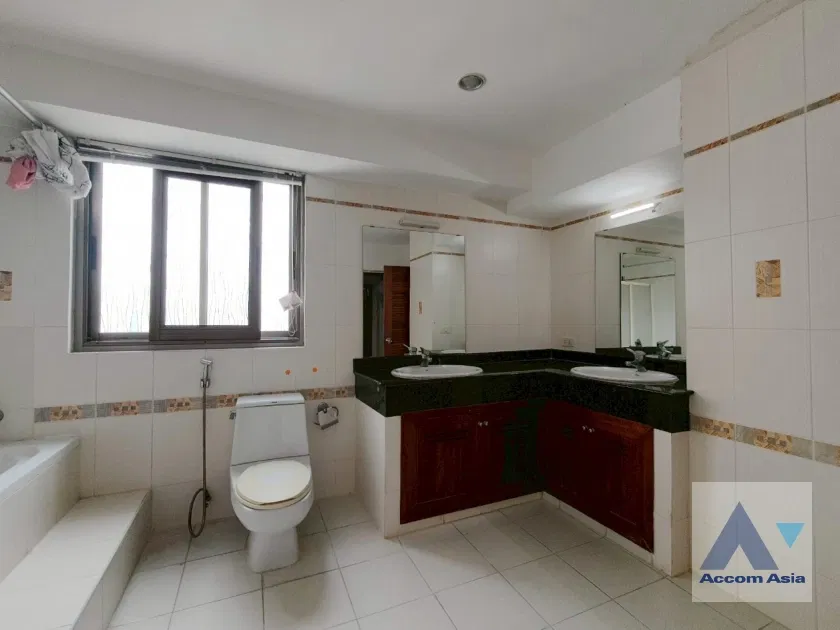 picture 🔼🔽 AccomA 📩 Elegant City View Residence in Classic Sukhumvit 39 at Royal Castle - 10/20