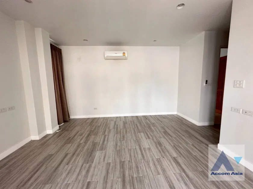รูป 🔼🔽 AccomA 📩 Common Pool 4 BR House in Klong Tan (AA25249) - รูปที่ 12/20