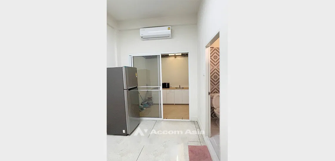 picture 🔼🔽 AccomA 📩 Pet friendly 4 BR Townhouse in Phra Khanong Nuea (AA32071) - 3/7