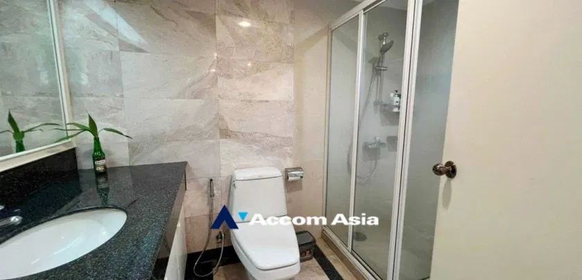 picture 🔼🔽 AccomA 📩 Lake Avenue Condominium - 12/15