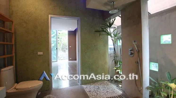รูป 🔼🔽 AccomA 📩 Home Office 4 BR House in Khlong Ton Nuea (13002336) - รูปที่ 6/11