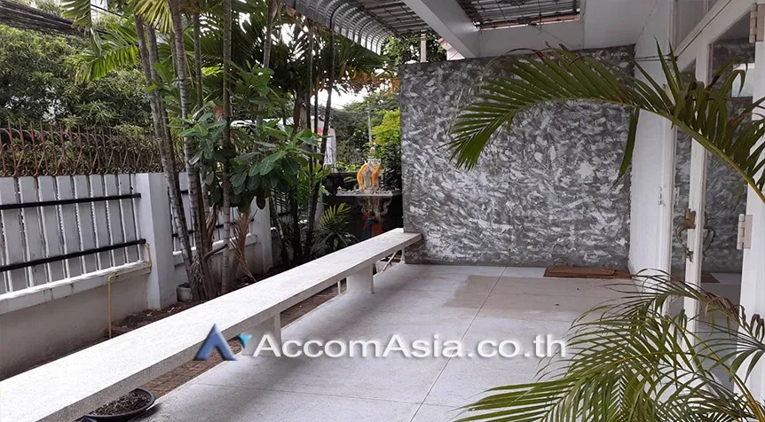 picture 🔼🔽 AccomA 📩 Home Office,Pet friendly 3 BR House in Khwaeng Sam Sen Nai (1713493) - 2/11