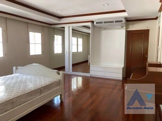 picture 🔼🔽 AccomA 📩  3 BR House in Khlong Toei (AA13475) - 10/11
