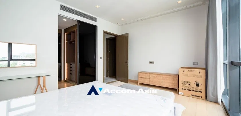 picture 🔼🔽 AccomA 📩 Chic condominium with warm finishes and skyline view (AA33301) - 9/18