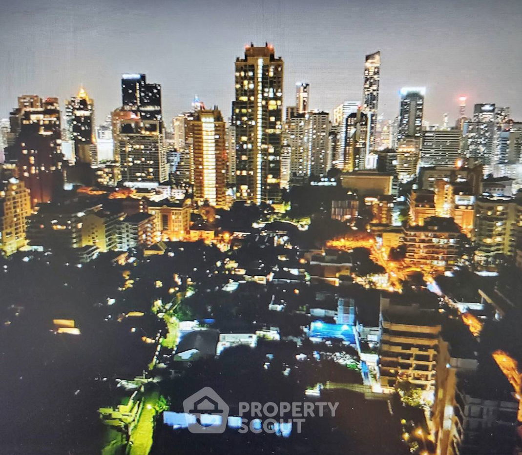 picture 2-BR Condo at D.S. Tower 2 Sukhumvit 39 Condominium near MRT Sukhumvit (ID 1806468) - 16/20