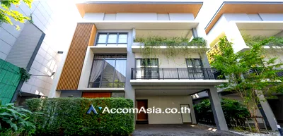 เช่าบ้านเดี่ยว อิมพีเรียล เวิลด์ สำโรง : 🔼🔽 AccomA 📩 Modern private residence with open-plan layout in Sukhumvit (AA24775)