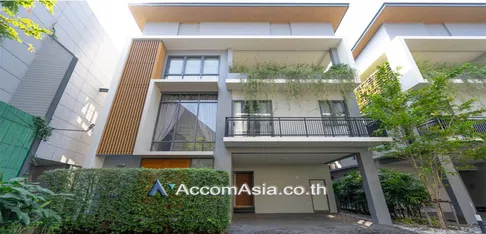🔼🔽 AccomA 📩 Modern private residence with open-plan layout in Sukhumvit (AA24775)
