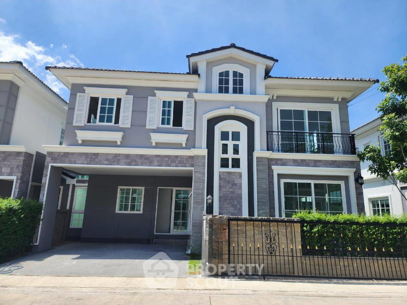 Houses for rent : 4-BR House at Golden Neo, Sukhumvit LaSalle near BTS Samrong (ID 2283582)