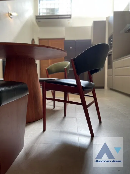 picture 🔼🔽 AccomA 📩  3 BR Townhouse in Khlong Toei Nuea (AA43136) - 18/20