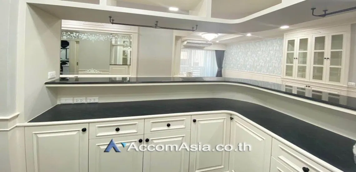 picture 🔼🔽 AccomA 📩  2 BR Condominium @Le Premier II (AA30525) - 4/17