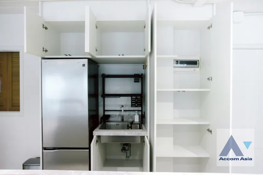 picture 🔼🔽 AccomA 📩 Newly renovated 2 BR Condominium @Navin Court (AA44330) - 5/20