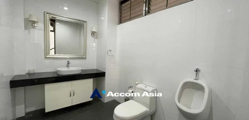 picture 🔼🔽 AccomA 📩 House for rent with big greenery garden - walkable to NIST (AA20114) - 9/20