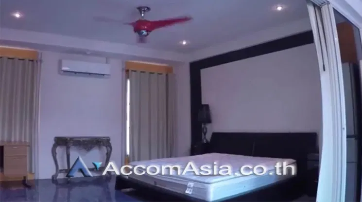 picture 🔼🔽 AccomA 📩 Home Office 4 BR House in Si Lom (AA11039) - 8/11