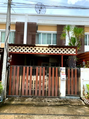 ทาวน์โฮม ม.ราชพฤกษ์ : ทาวน์โฮมส์ 2 ชั้น  โครงการ ทาวน์โฮม ดรีมแลนด์ เนื้อที่ 26.3 ตารางวา  ทำเลที่ตั้งดี ตรงข้ามภัตราคารเล่งหงส์ 