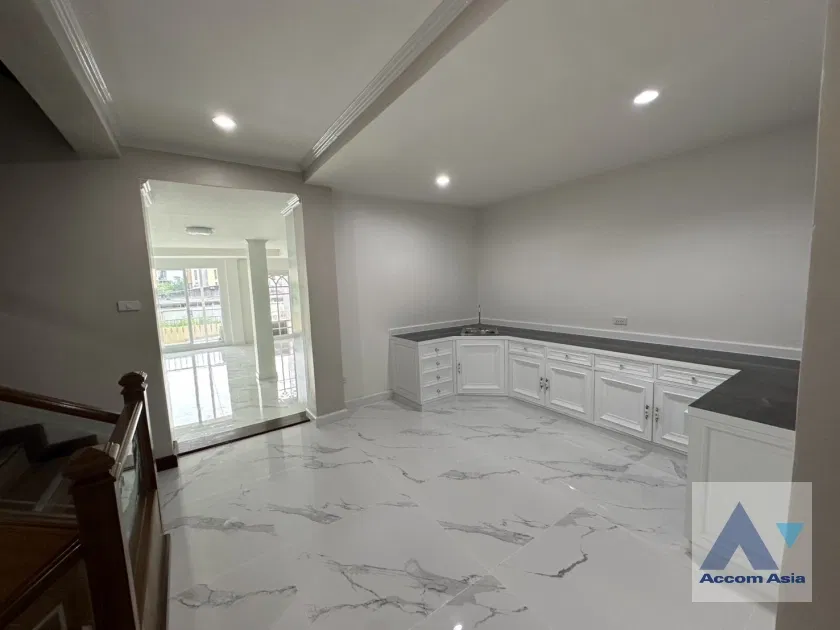 รูป 🔼🔽 AccomA 📩  4 BR Townhouse @Yenakart Residence (AA43570) - รูปที่ 11/20