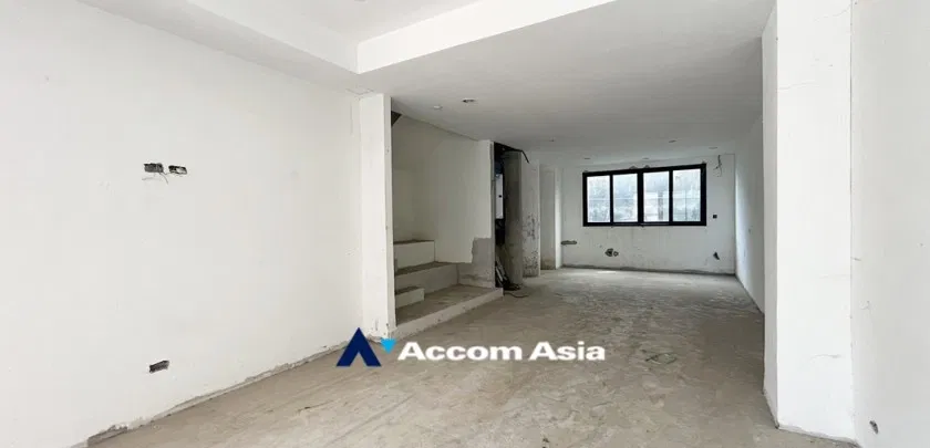 รูป 🔼🔽 AccomA 📩 Brand-new townhome in Moon Terrace Village, near BTS Phrom Phong (AA32924) - รูปที่ 6/20