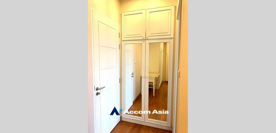 picture 🔼🔽 AccomA 📩 Ivy Sathorn - 9/14