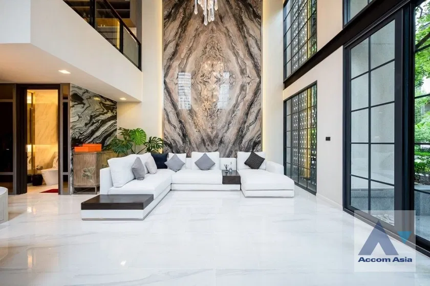 picture 🔼🔽 AccomA 📩 Fully furnished Exclusive house for rent, Only 20-Home Compound at Quarter 31 (AA24922) - 4/16