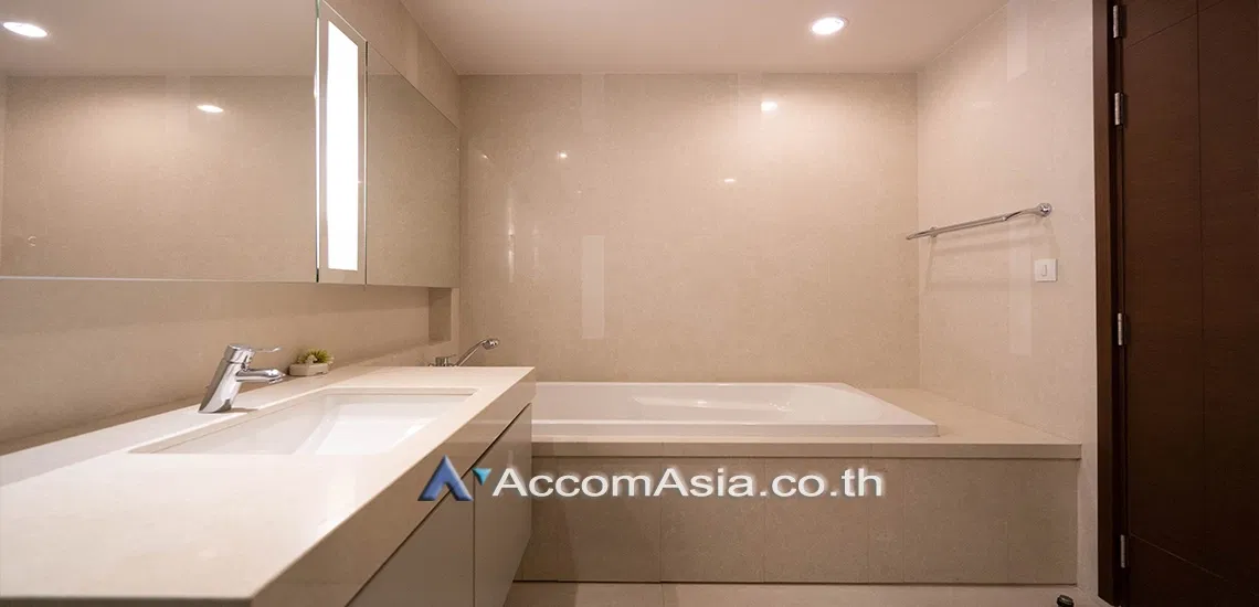 รูป 🔼🔽 AccomA 📩 Newly renovated 2 BR Condominium @Quattro Thonglor (AA20259) - รูปที่ 8/10