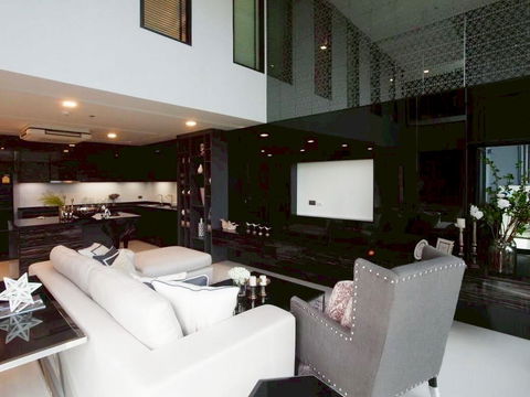 Condo for rent in downtown near by 10 min to Chiang Mai University, No.3C080