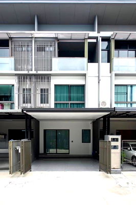 Townhouses for rent : WS2827 🏡 For rent: The Landmark Ekkamai-Ramintra, 3-storey townhouse, south-facing, good breeze, only 65,000 baht/month.