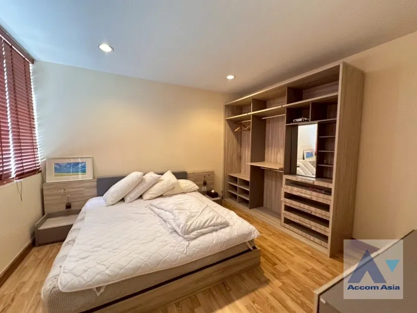 picture 🔼🔽 AccomA 📩  2 BR House in Khlong Ton Nuea (AA43887) - 9/18